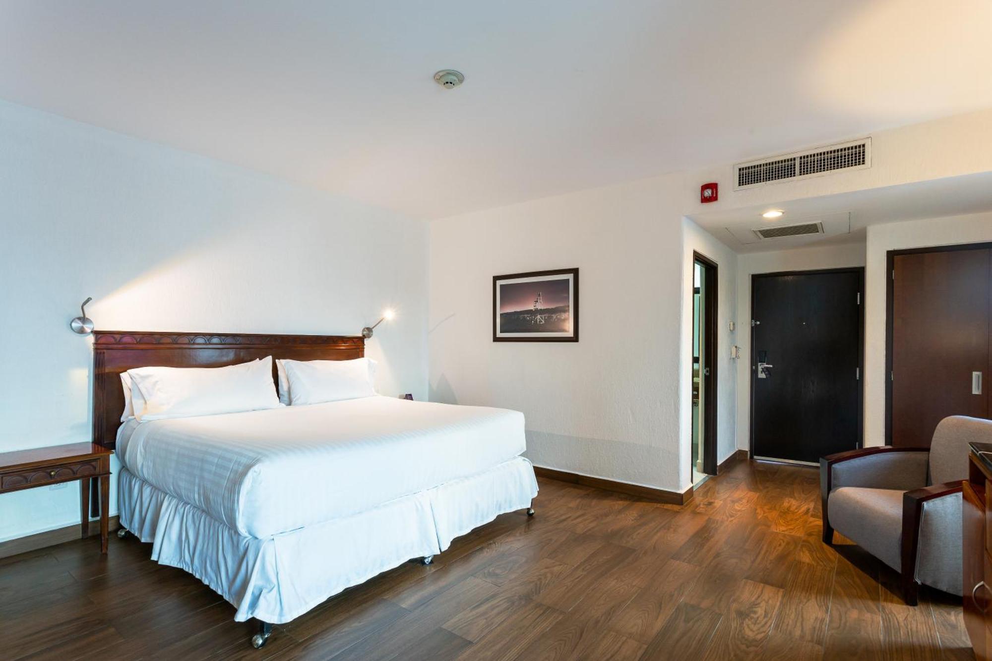 Hs Hotsson Smart Value Tampico Hotel Екстериор снимка