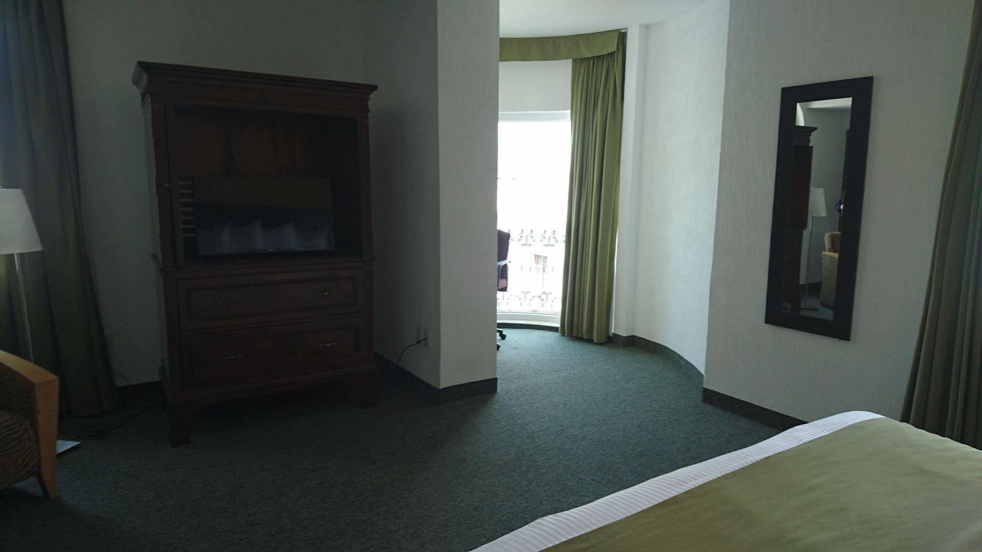 Hs Hotsson Smart Value Tampico Hotel Екстериор снимка