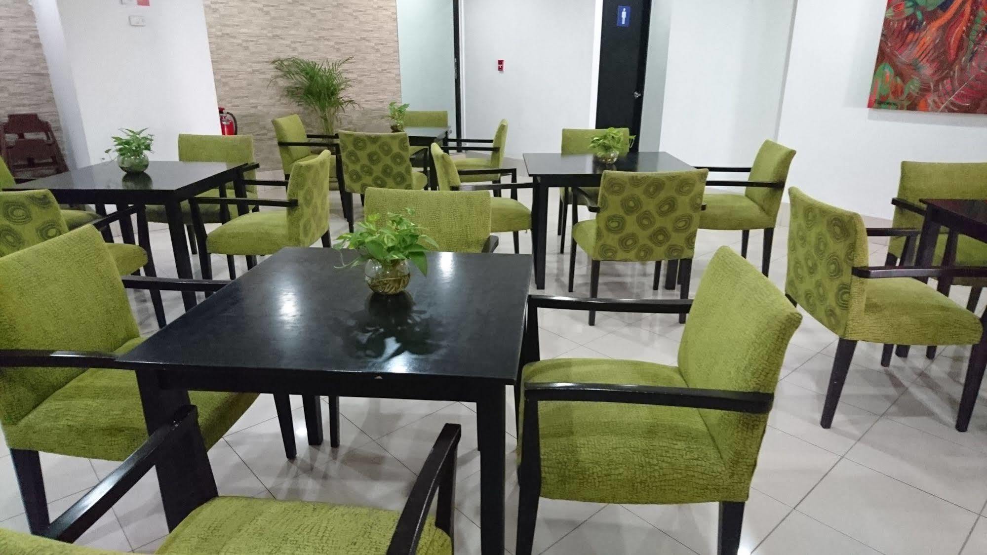 Hs Hotsson Smart Value Tampico Hotel Екстериор снимка